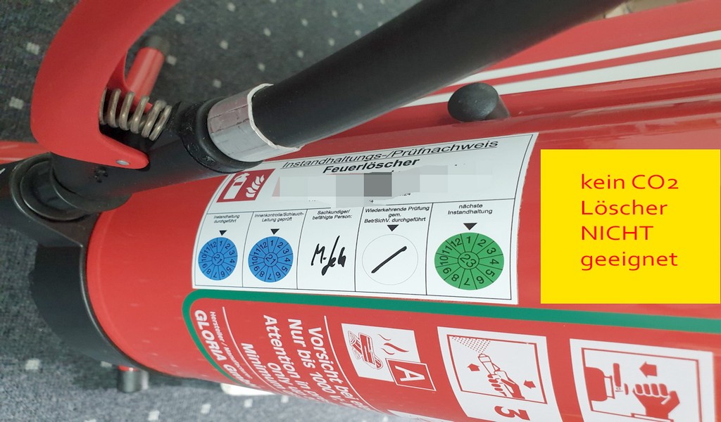 feuerloescher-falsch-pulver-kein-co2