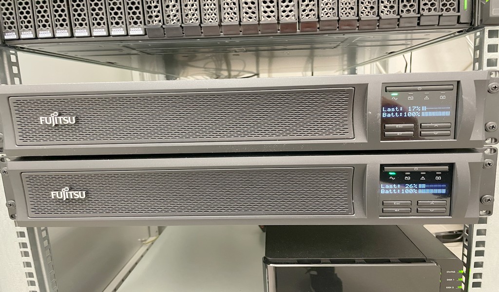 usv-cluster-3000-apc-fujitsu