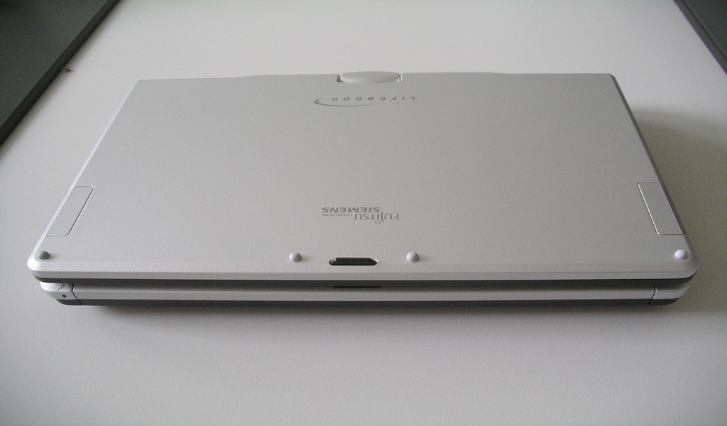 fujitsu-convertible3