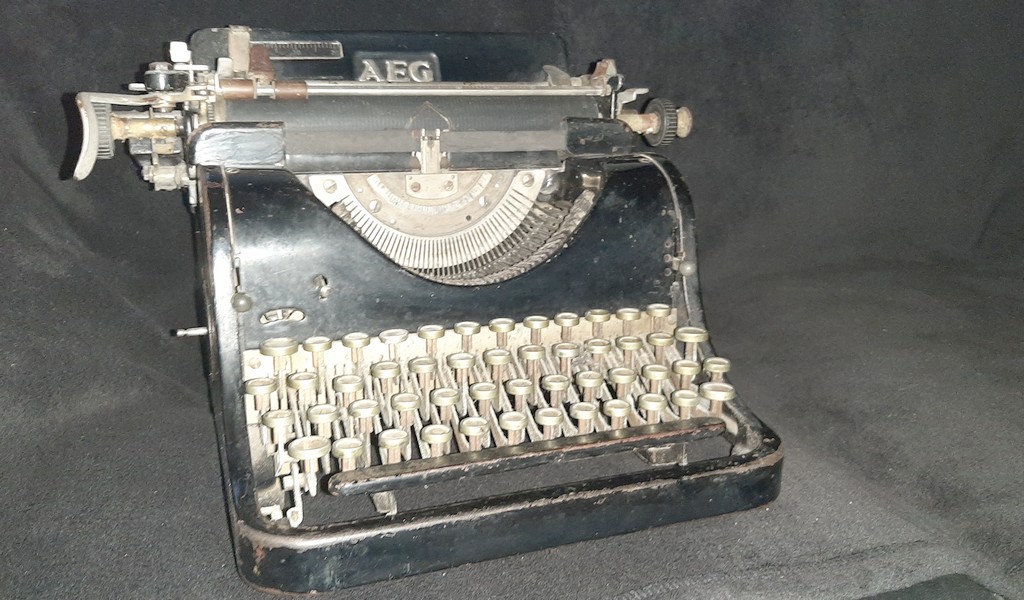 schreibmaschine-aeg-1940