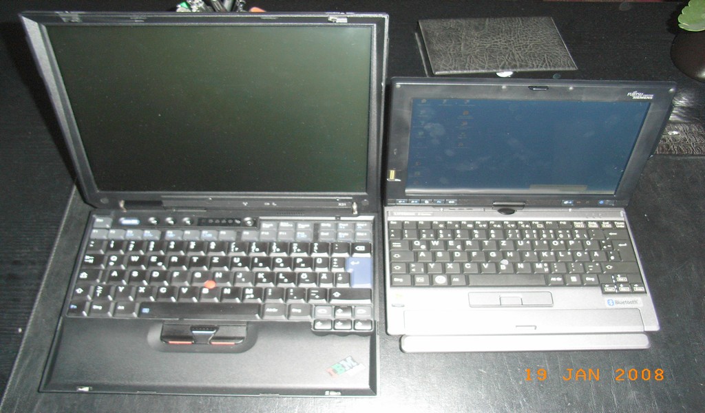 thinkpad-x31-vs-fujitsu-lifebook2