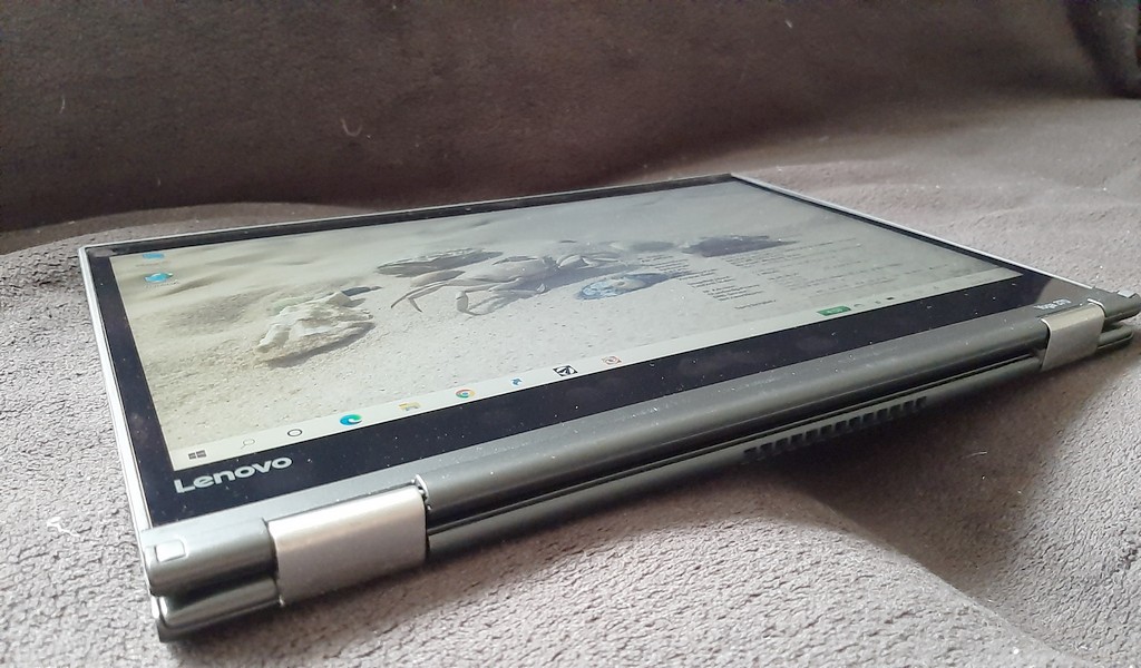 thinkpad-yoga370-3