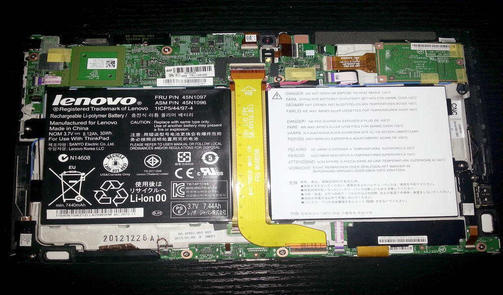 thinkpad-yoga370-innen-2
